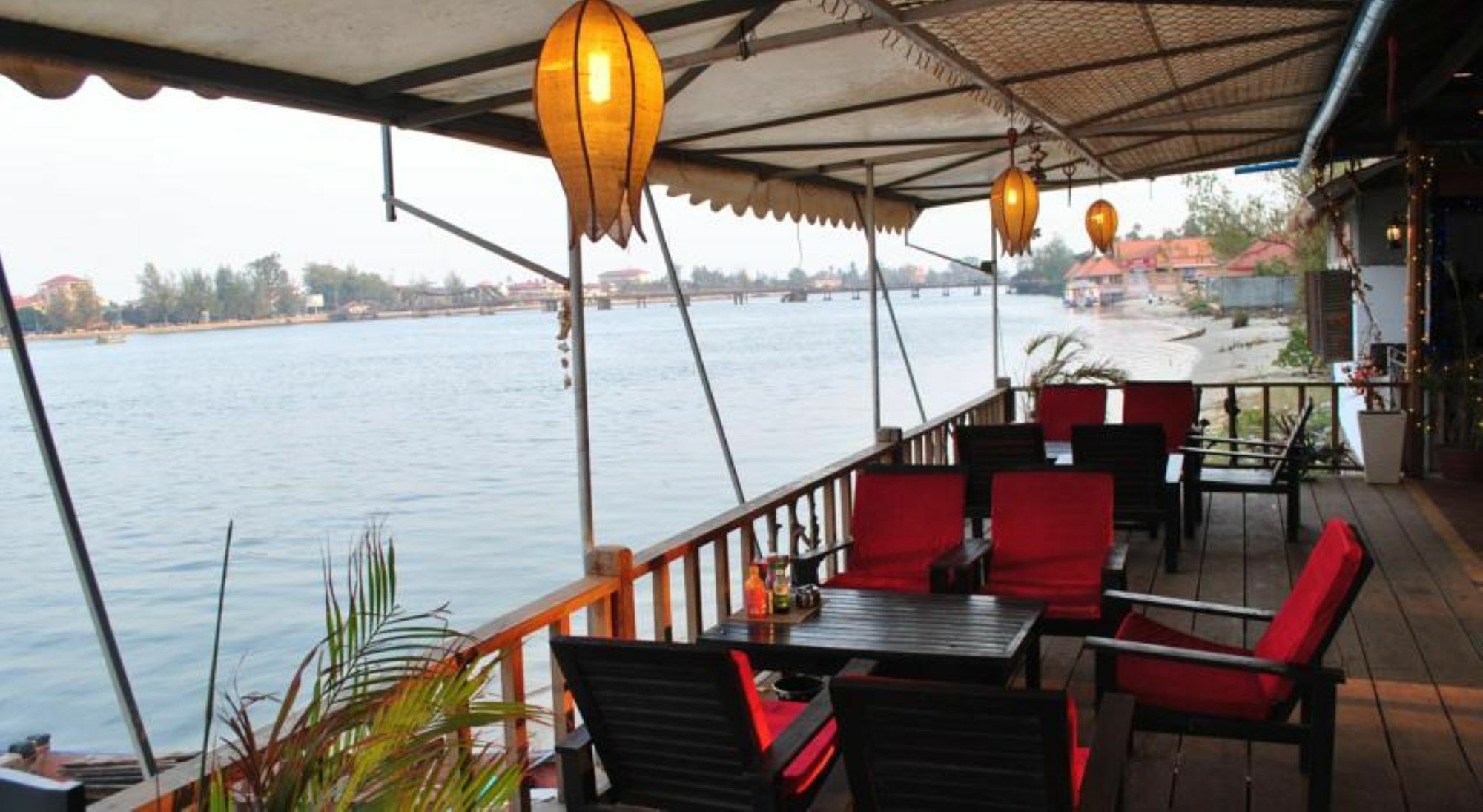 The River Lodge Kampot Ngoại thất bức ảnh
